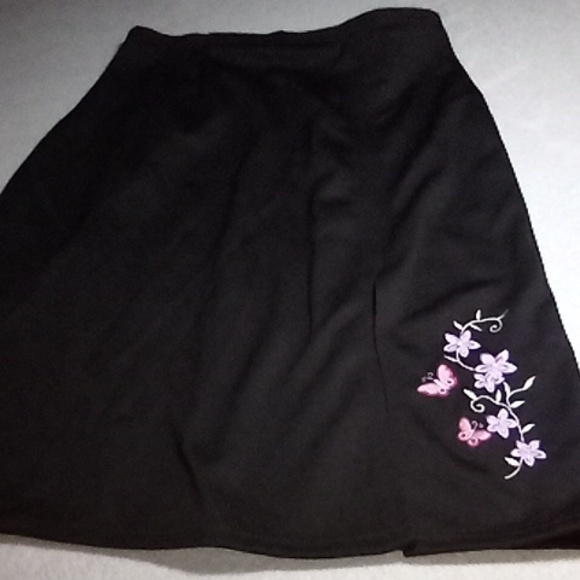 Derek Heart Dresses & Skirts - Derek Heart Medium Womans Black Skirt Pink & Purple Floral/Butterfly Embroidery